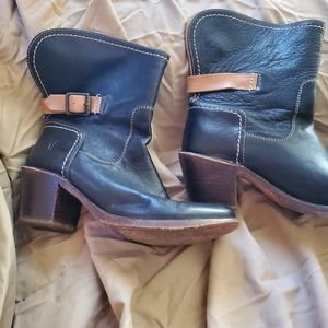 Frye Ankle Boots Black Leather heel